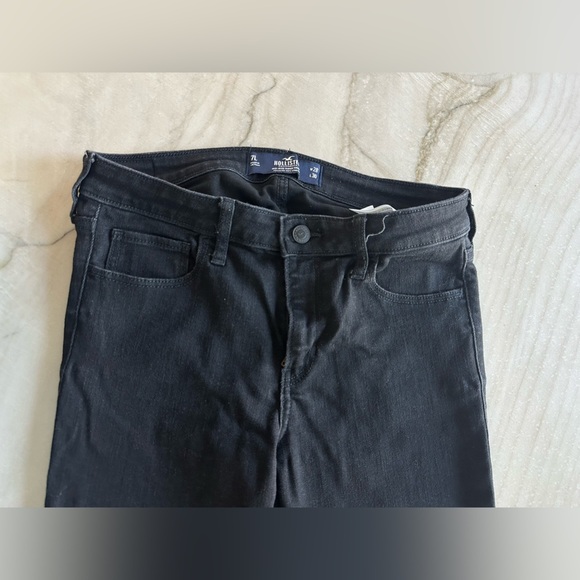 Hollister skinny Jeans - Picture 2 of 3
